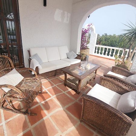 Romantic White Villa -Private Pool เนร์คา ภายนอก รูปภาพ