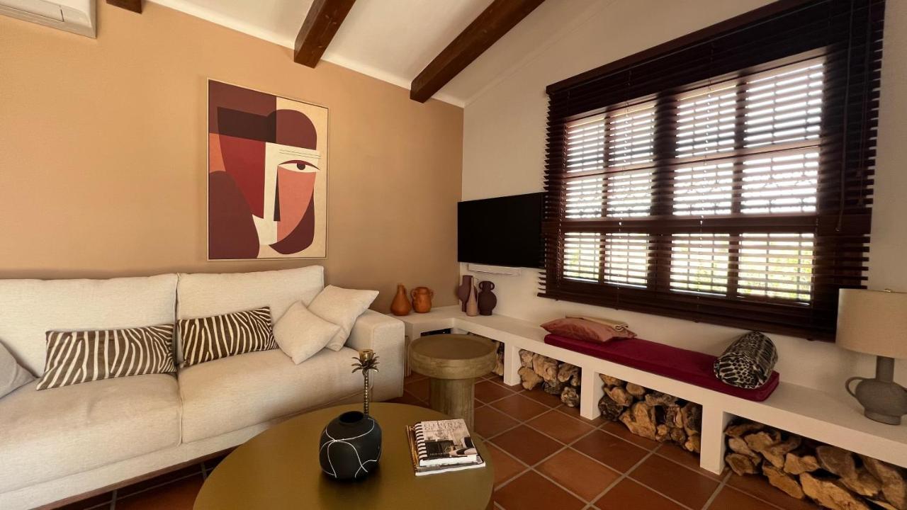 Romantic White Villa -Private Pool เนร์คา ภายนอก รูปภาพ