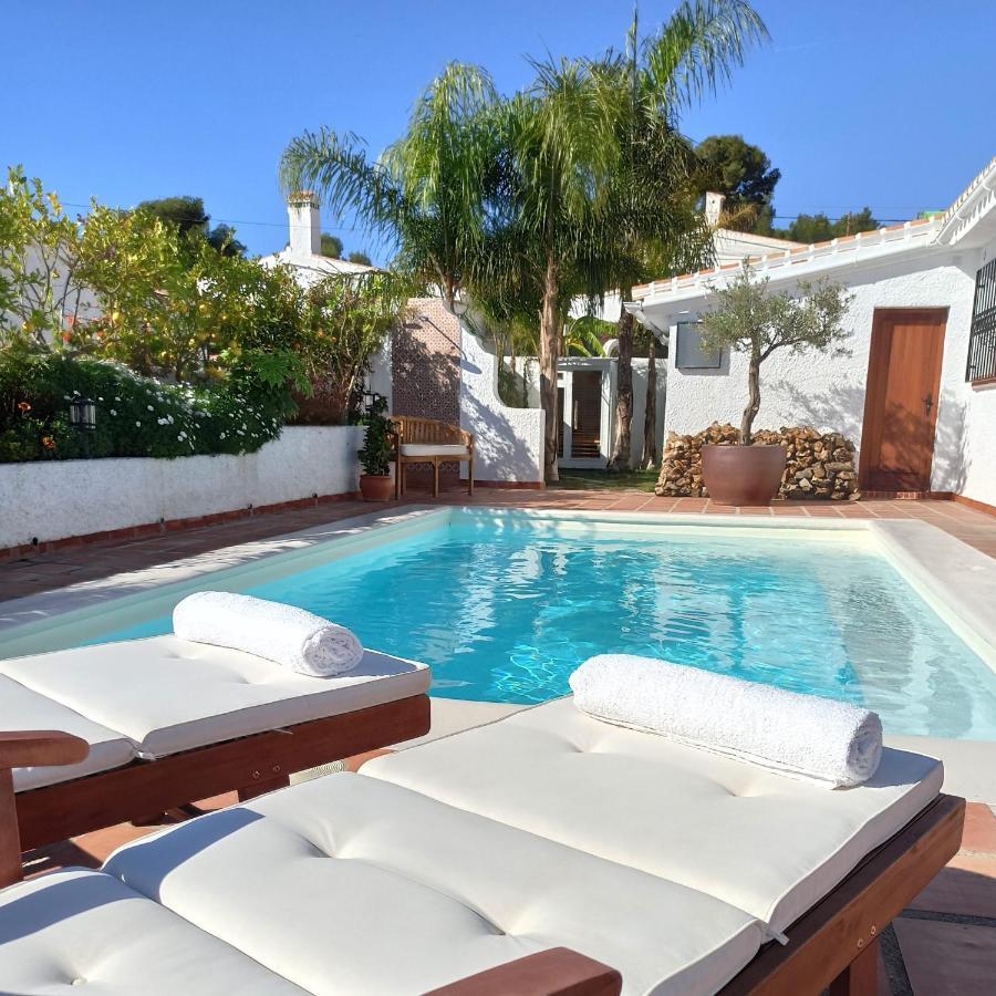Romantic White Villa -Private Pool เนร์คา ภายนอก รูปภาพ